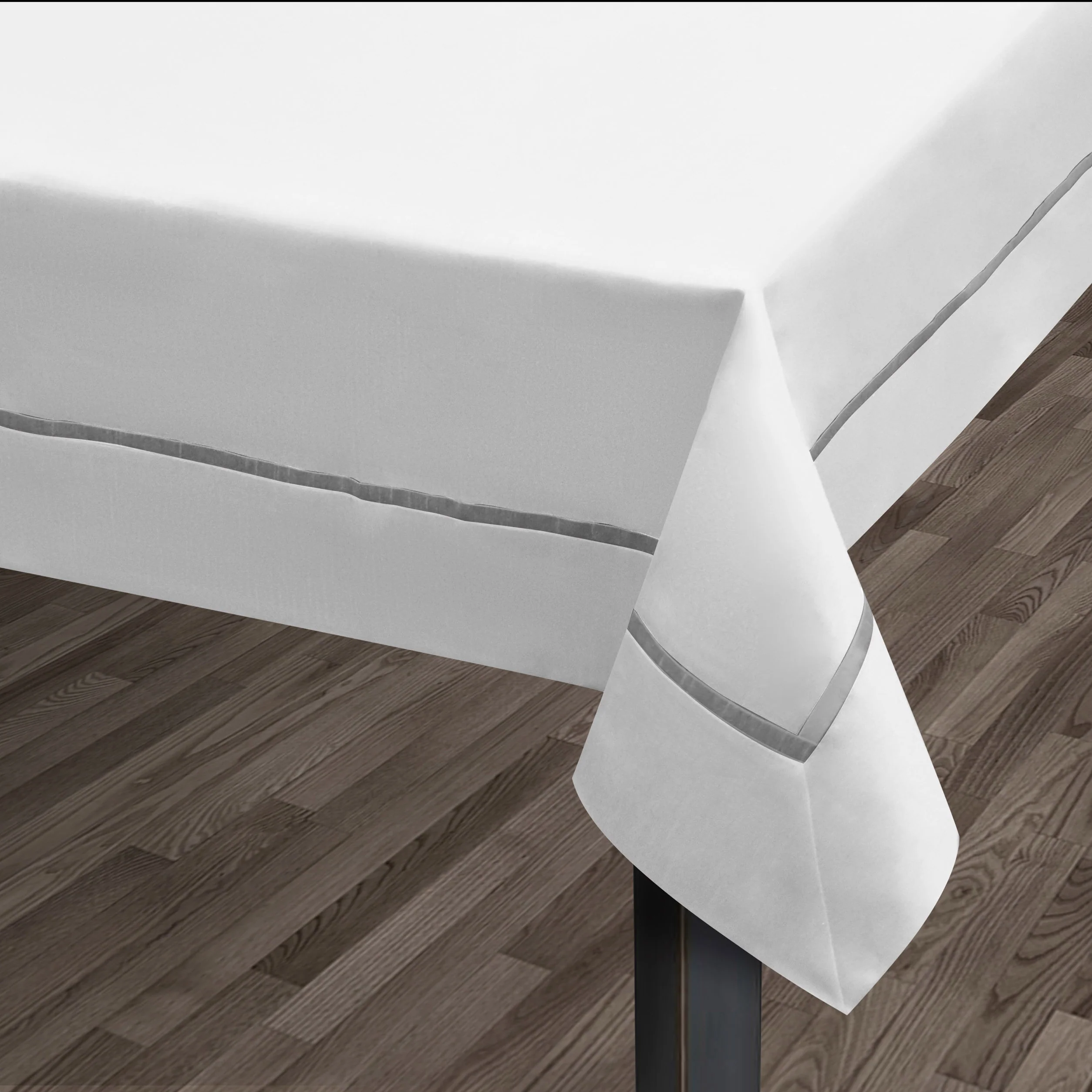 Kitchen Trends Kensington White Faux Silk Tablecloth