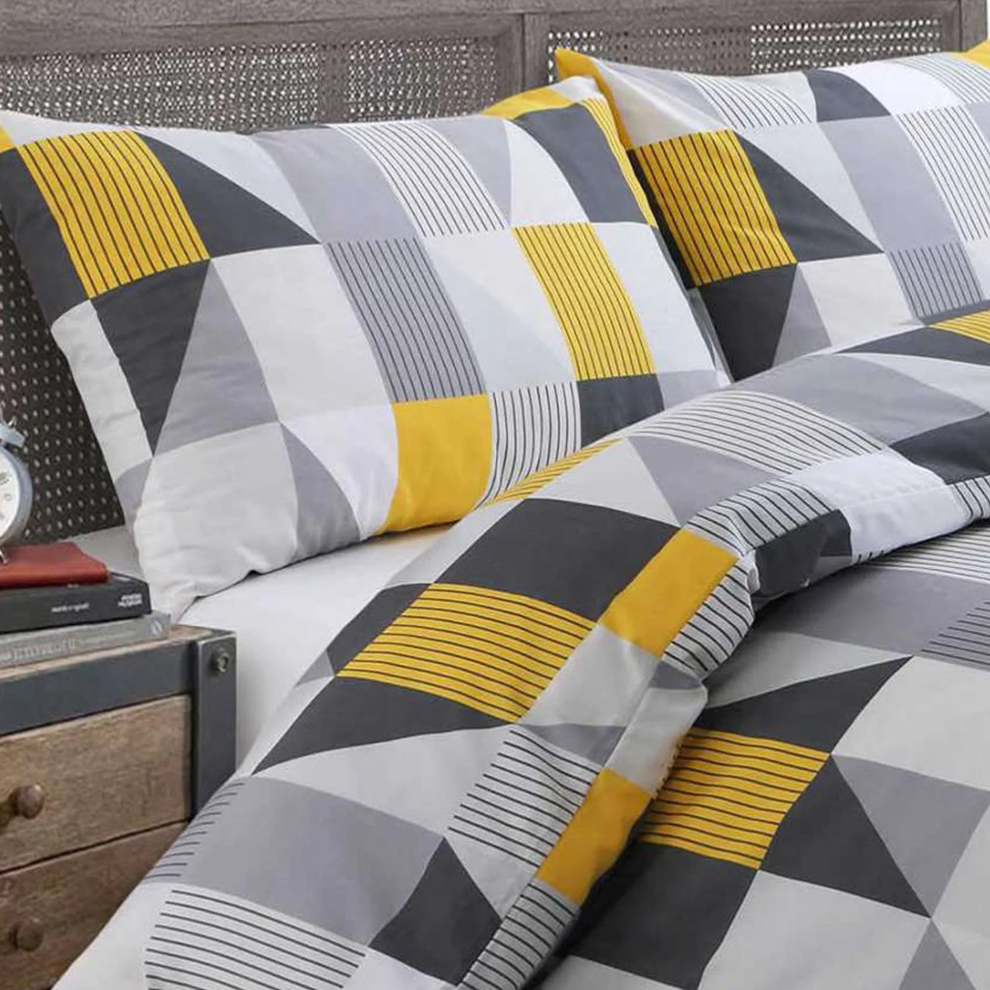 Velosso Geometric Jazz Ochre Duvet Cover & Pillowcase Set - Image 2